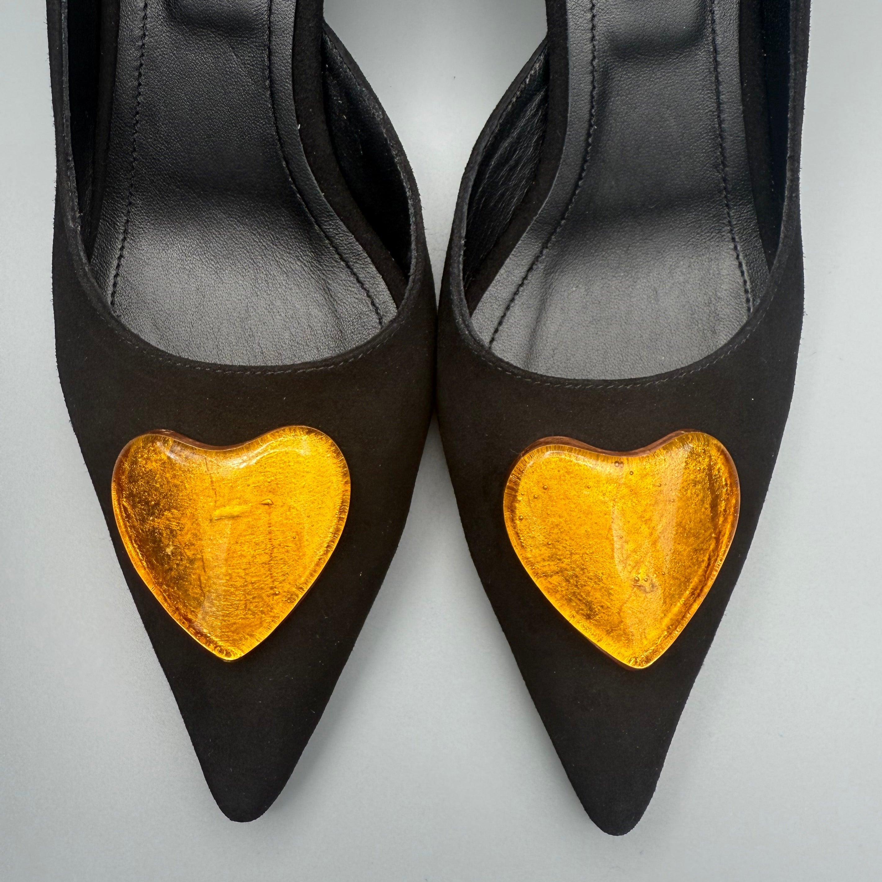 MAD about Gold with 5 cm heel, pointed toe and handmade glass hearts made of 24k gold leaf