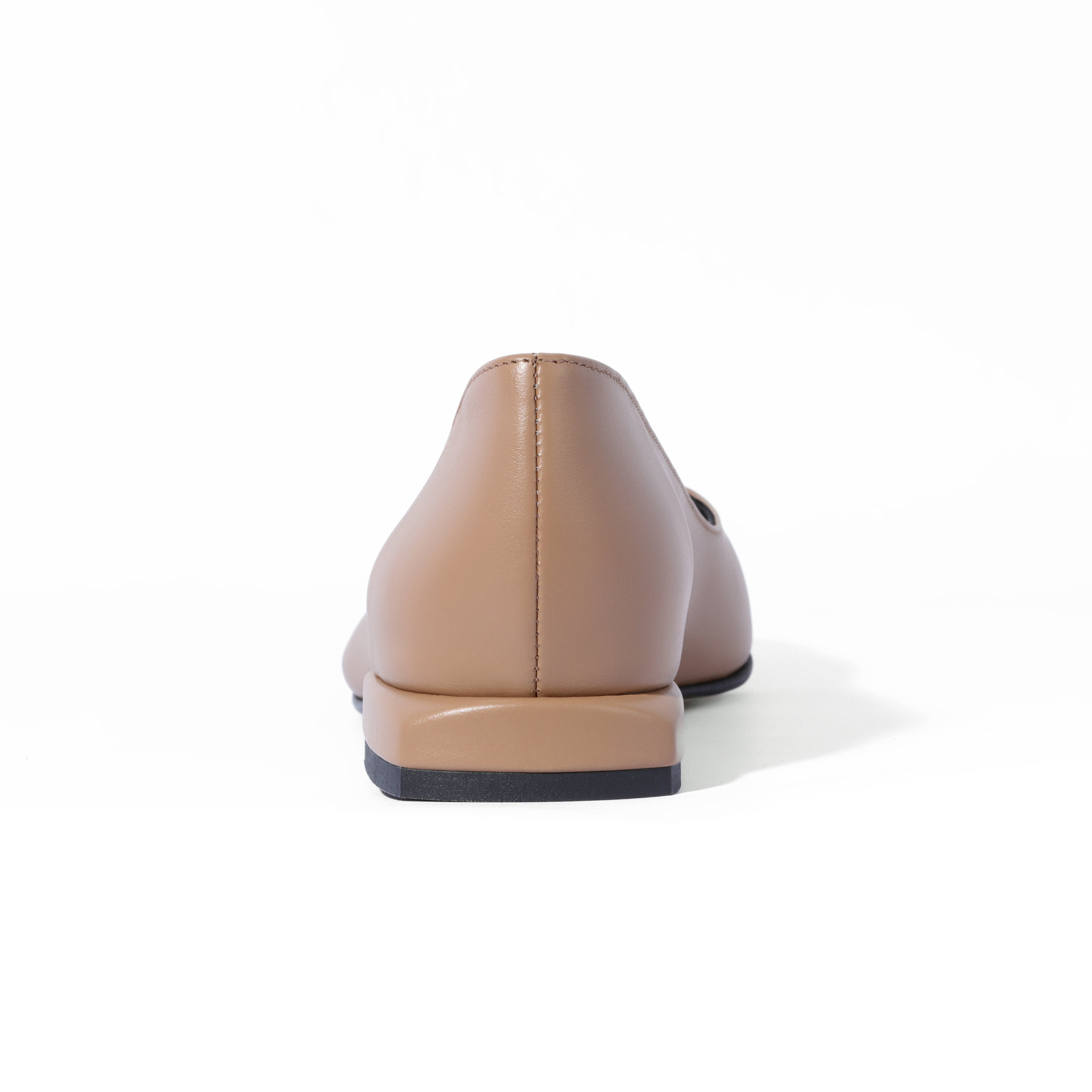 Ballerina_flats_in_dark_nude_leather