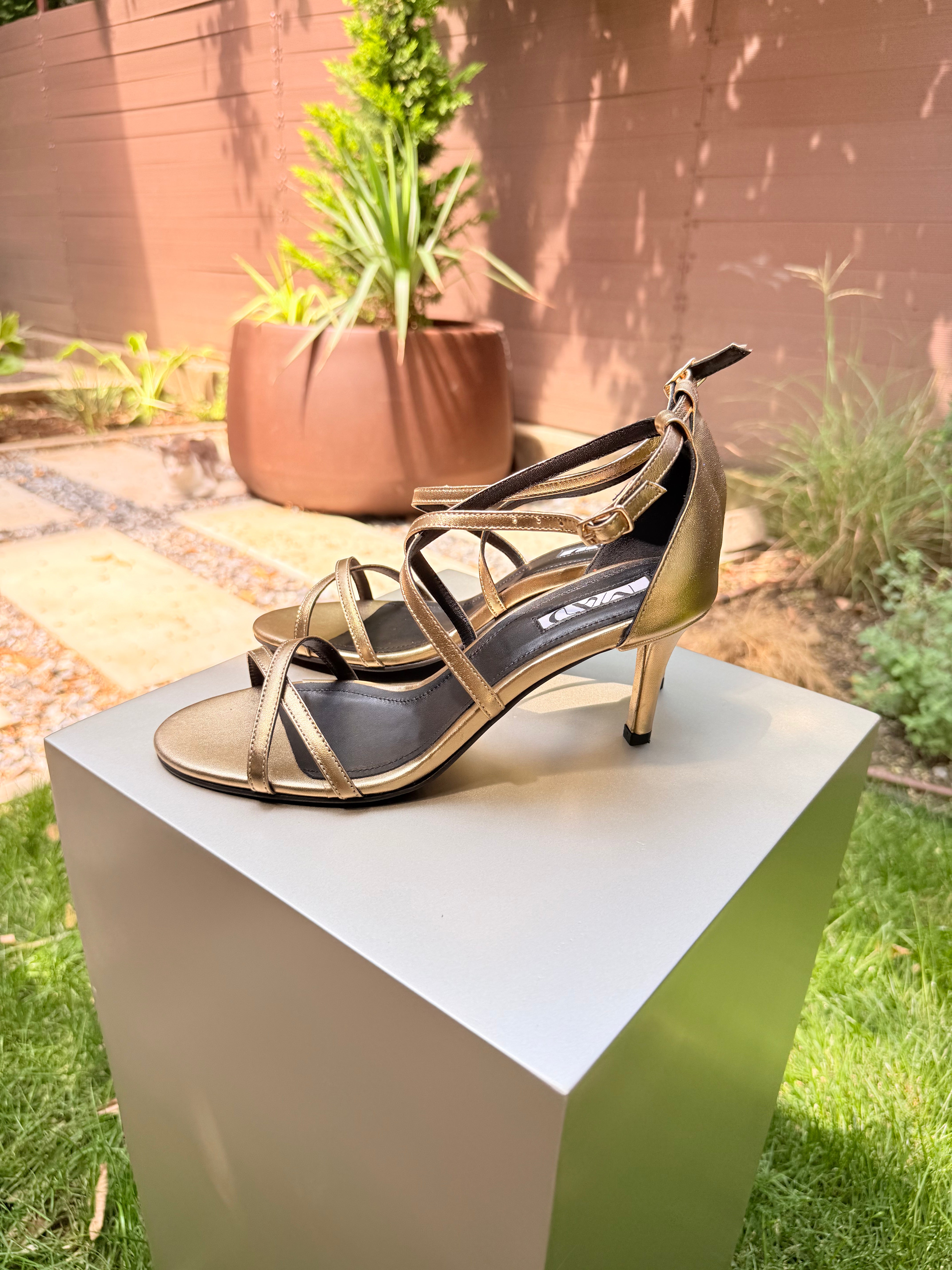 The Mad Sandal in gold leather